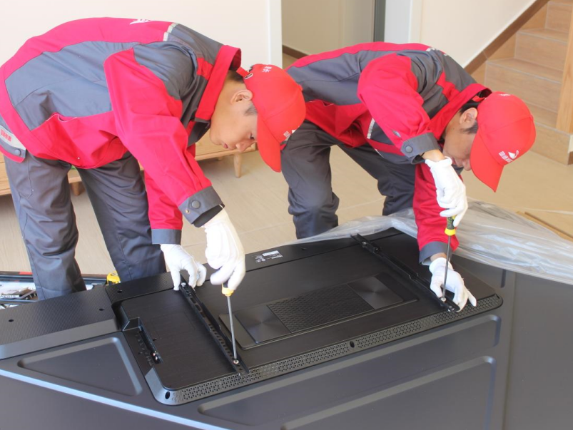 喬喜搬家技師現場演示屏幕防護 義烏液晶電視專業打包流程